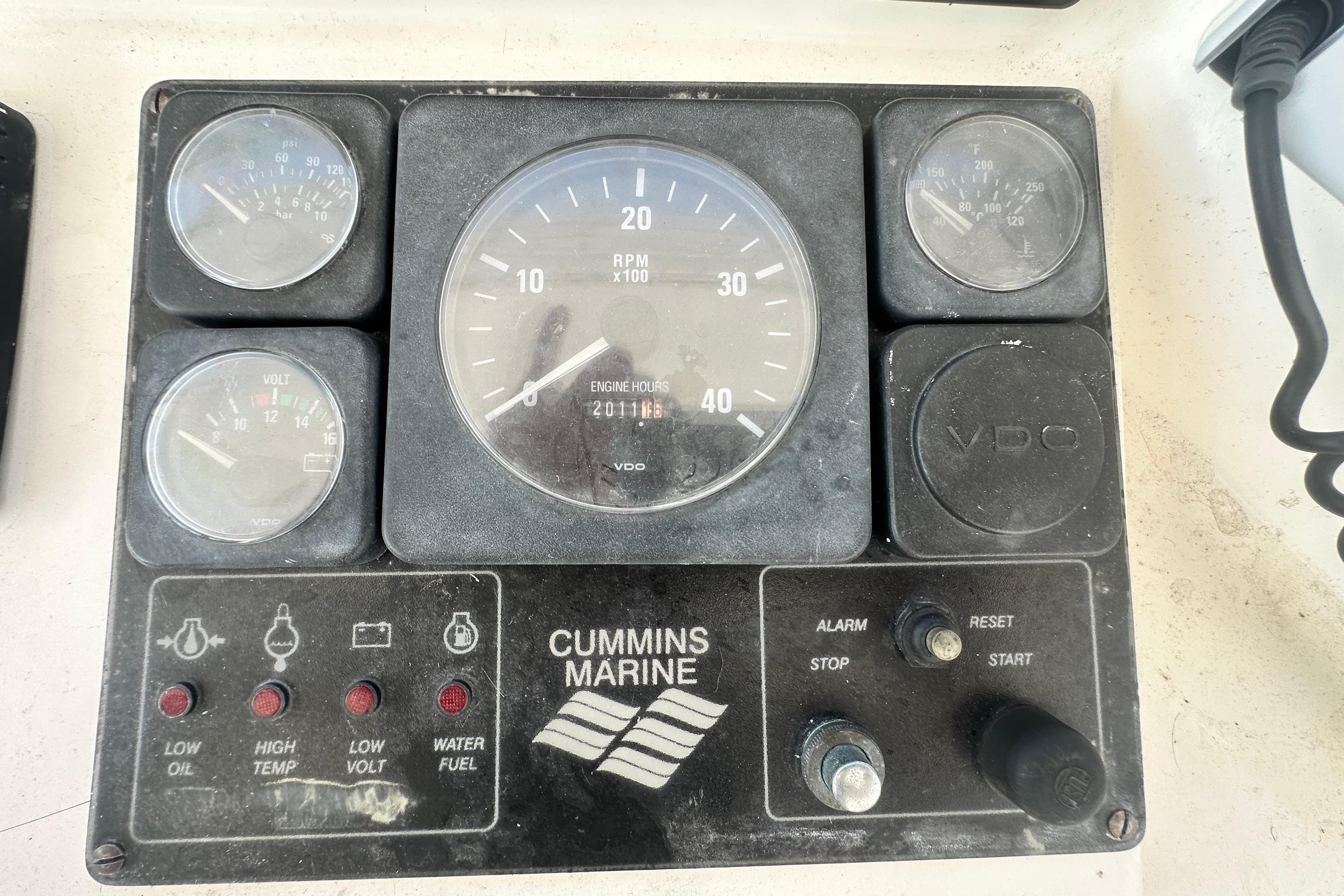 Control panel of a 2001 Prima 52 Seahorse boat with Cummins Marine gauges.