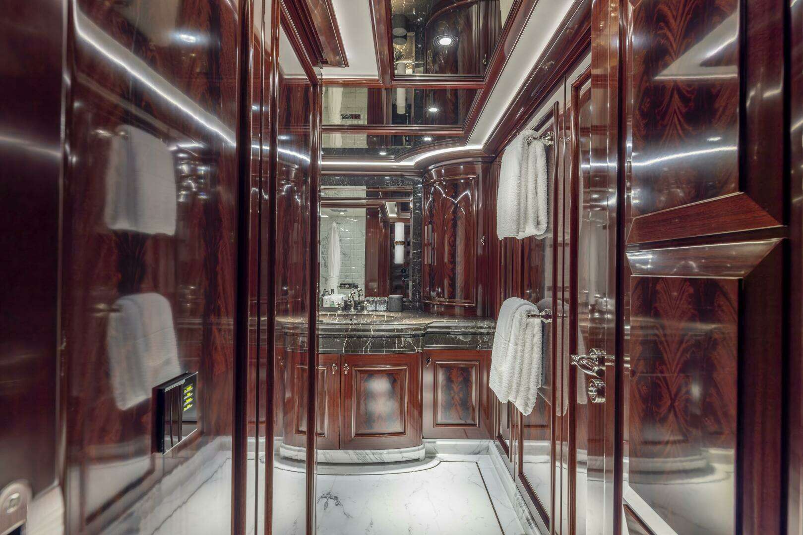 2014 Feadship 60 Meter Motor Yacht - Image 33