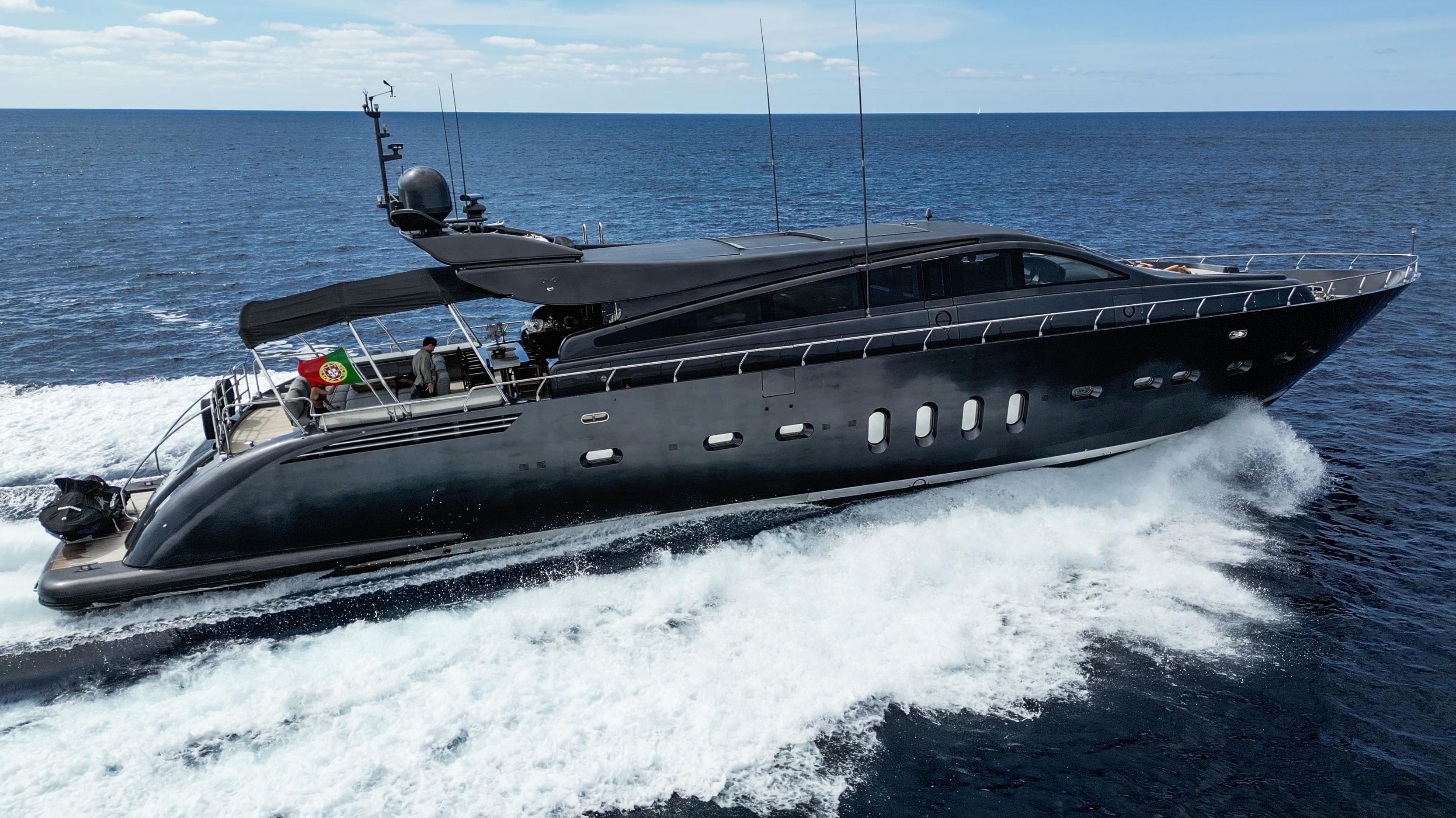 Luxurious 2008 Arno Leopard 31 yacht cruising on open sea.