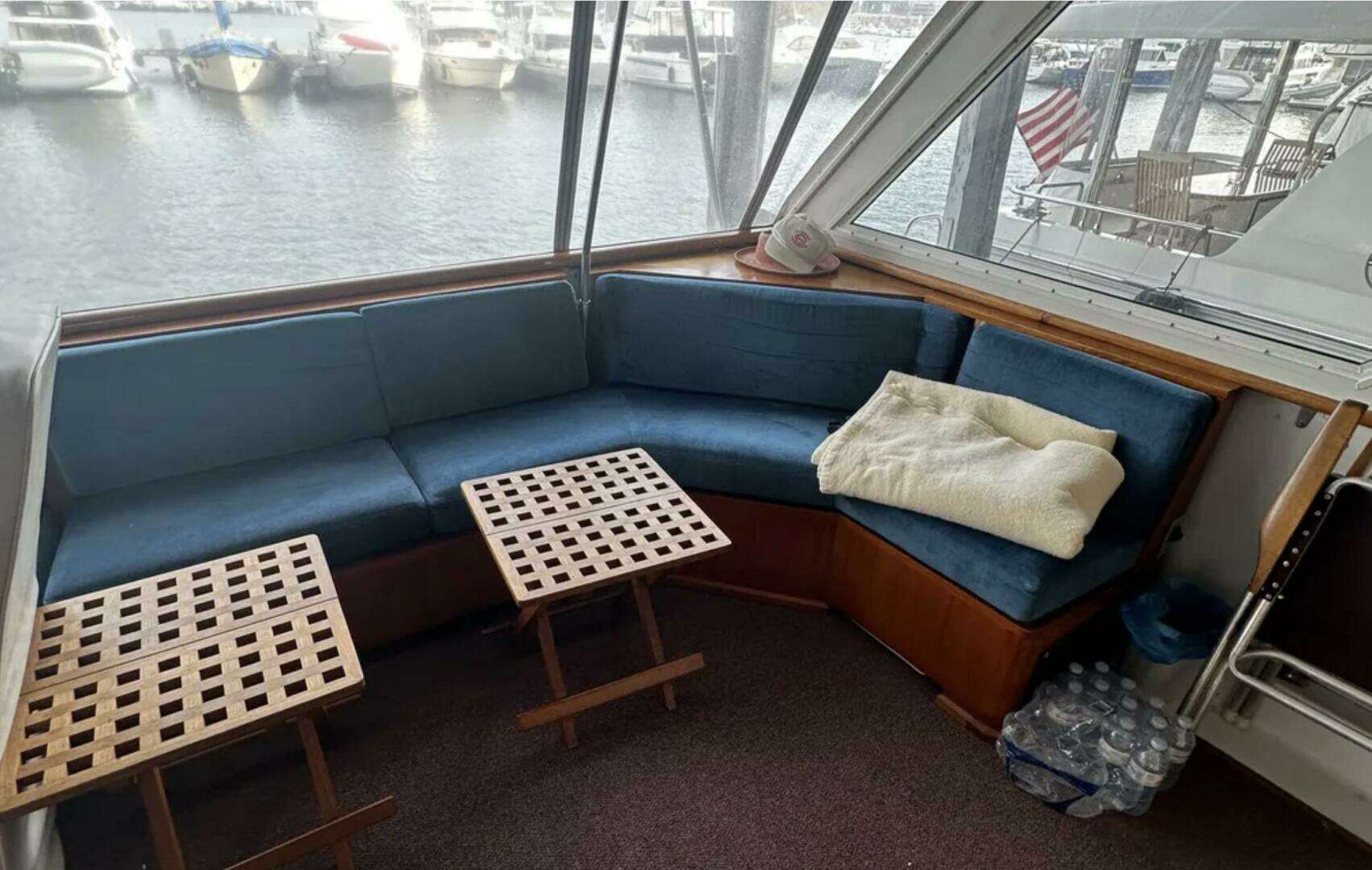 1974 Hatteras 58 Yachtfish - Image 3