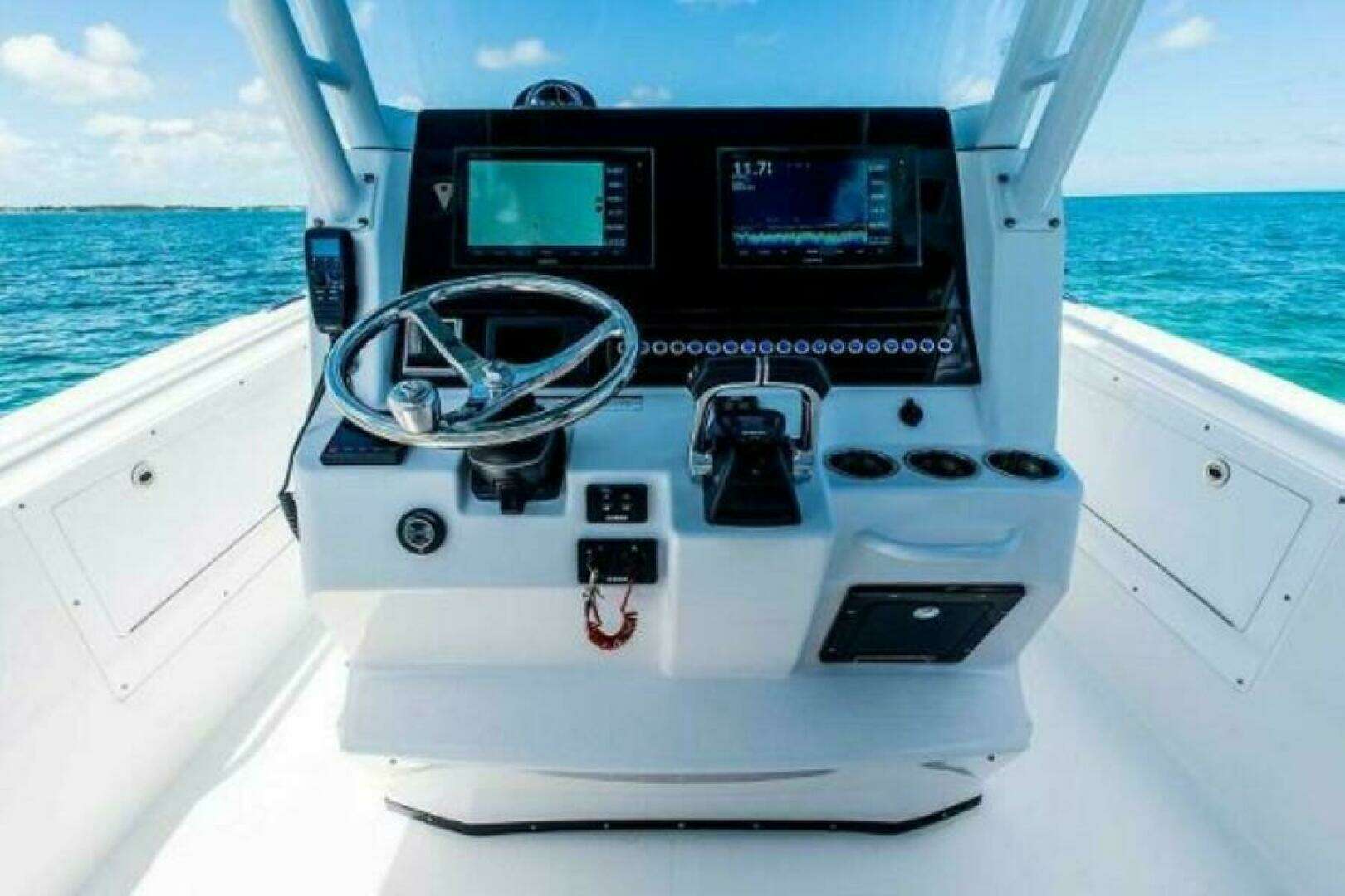 2025 Edgewater 325CC - Image 4