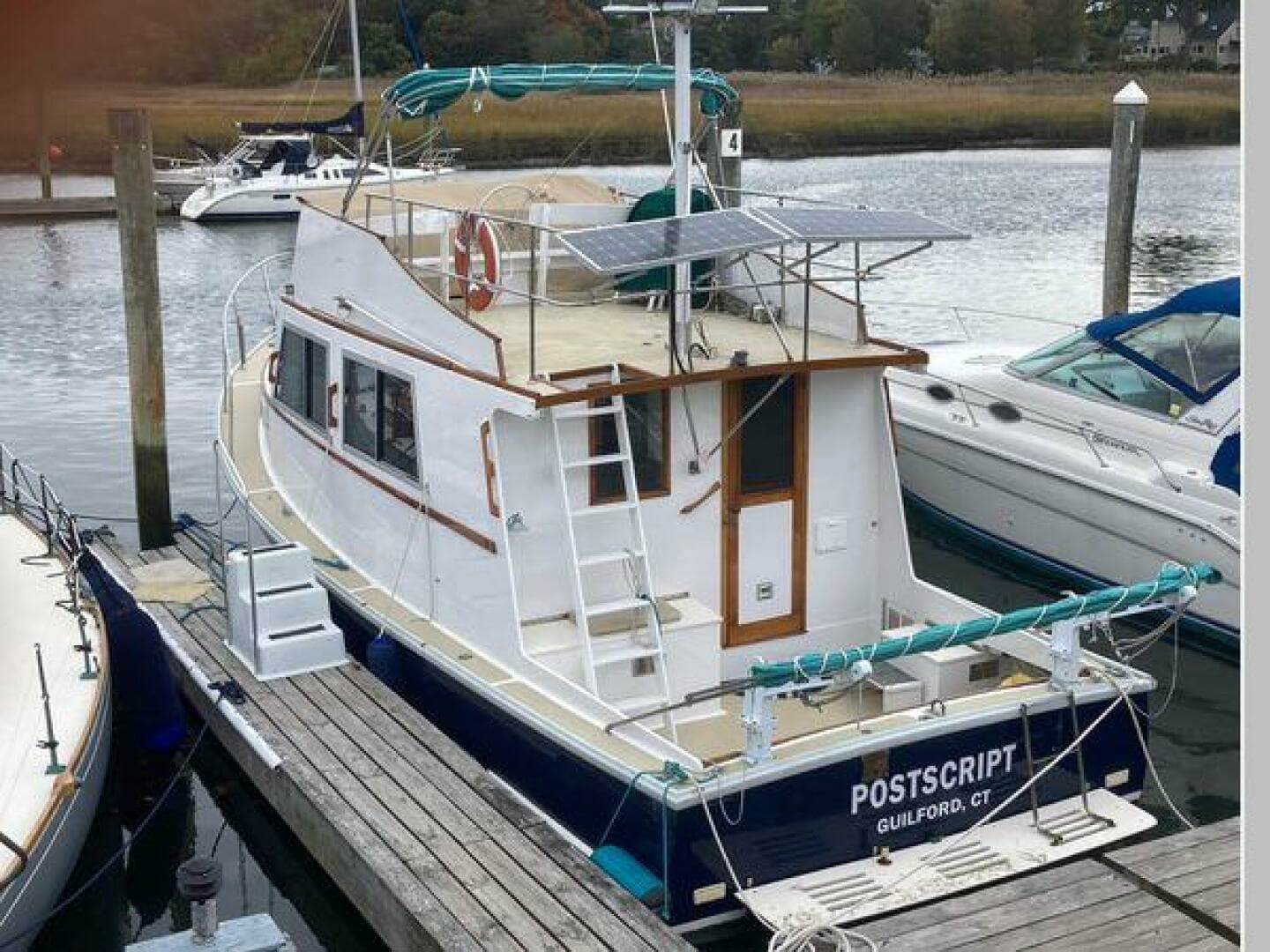 1984 Duffy Flybridge Cruiser - Image 3