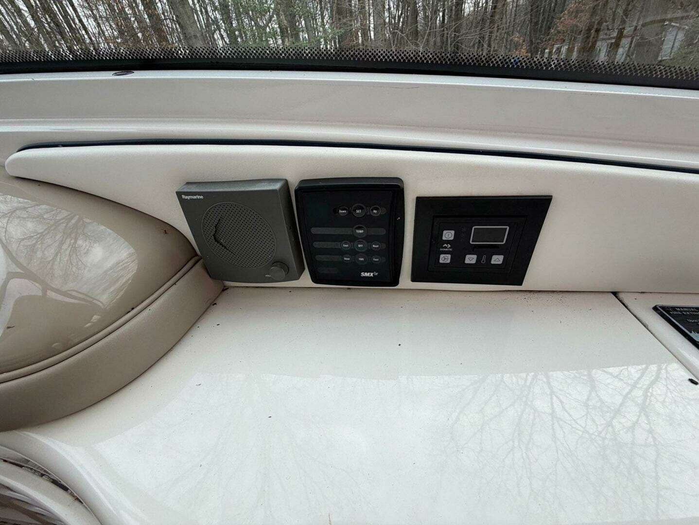 2004 Sea Ray 500 Sundancer - Image 21