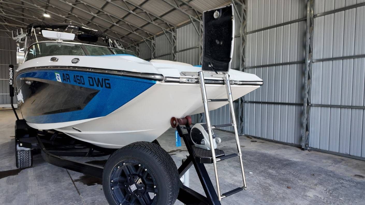 2018 MasterCraft X26 - 20