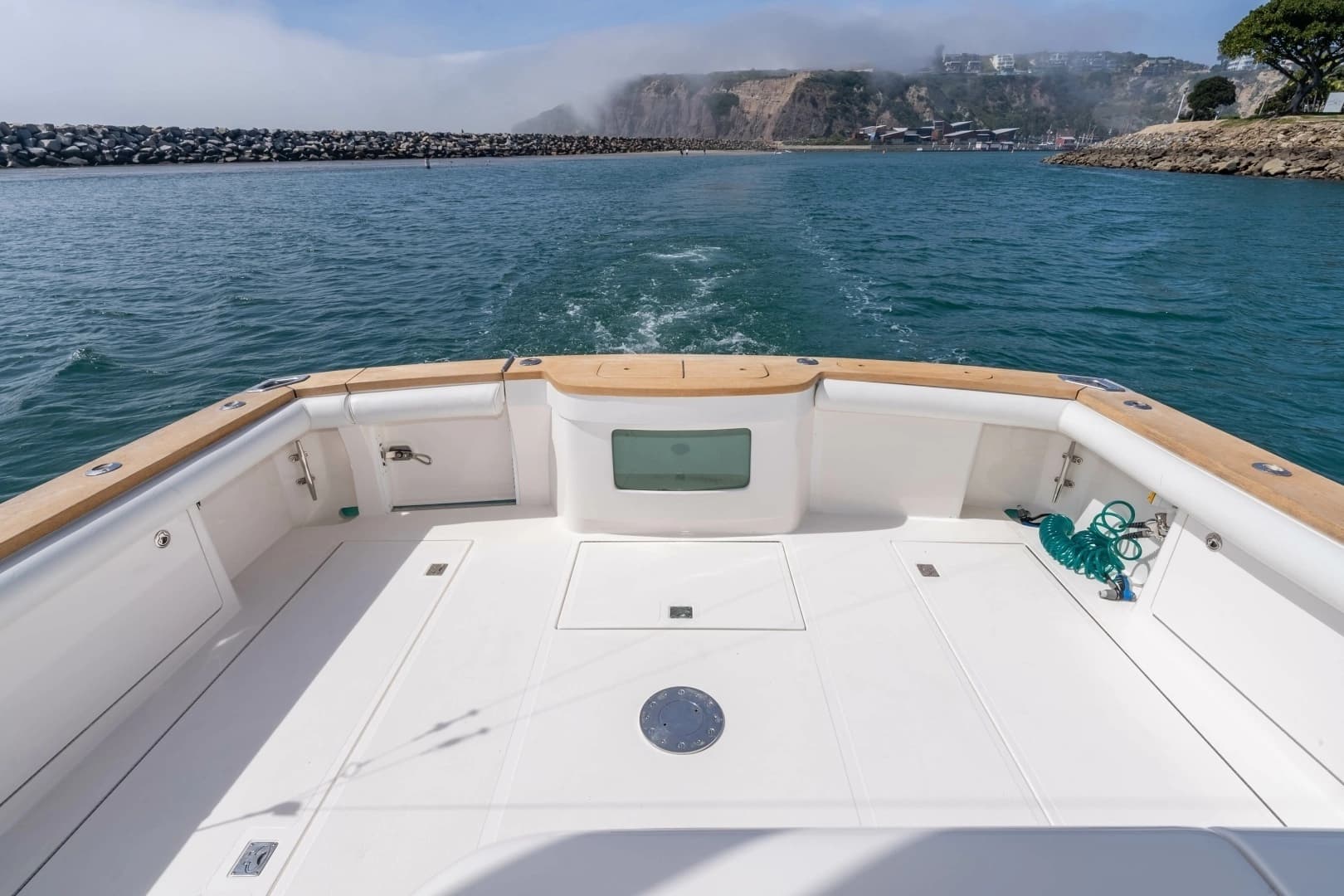 2005 Cabo 40 Express - Image 19