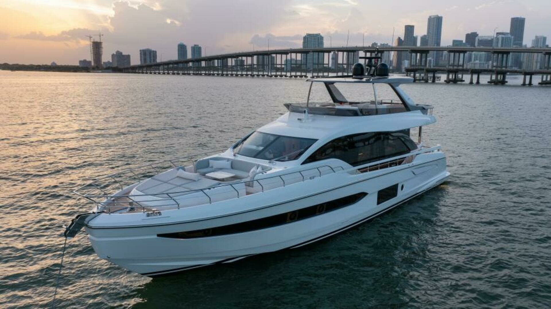 2022 Azimut 78 - Image 9