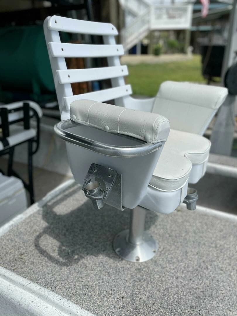 1997 Custom 31 Center Console - Image 32