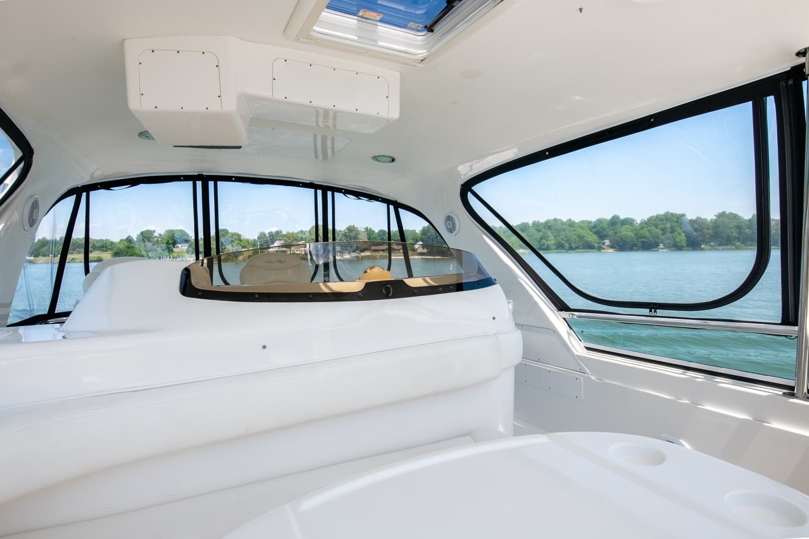 2003 Sea Ray 480 Sedan Bridge - Image 49