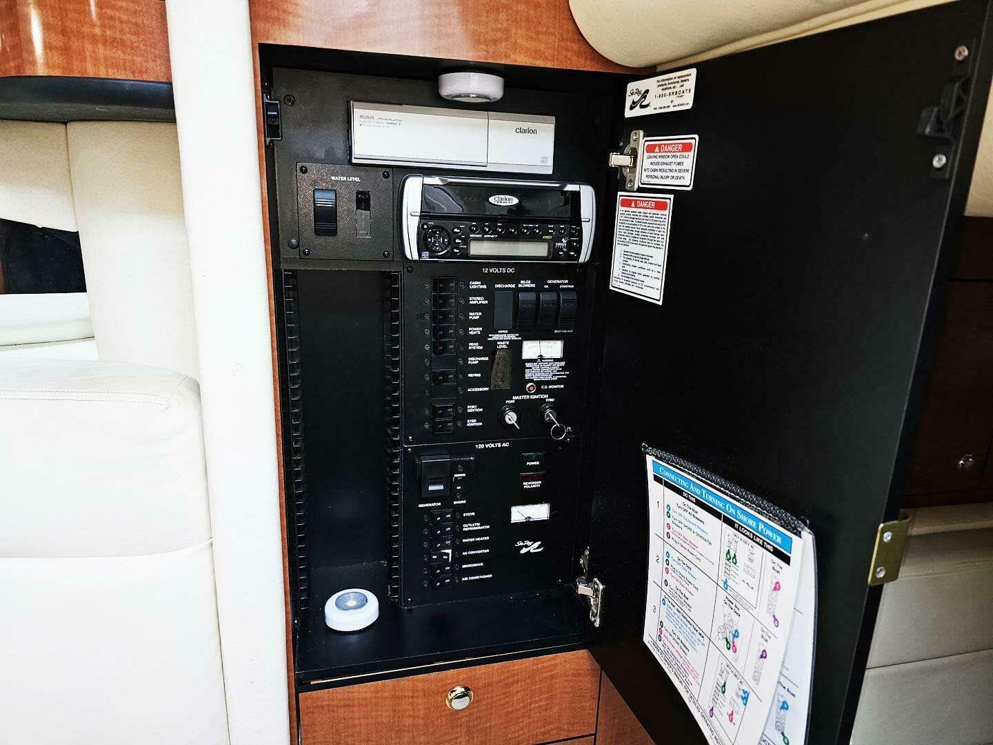 2004 Sea Ray 300 Sundancer - Image 29