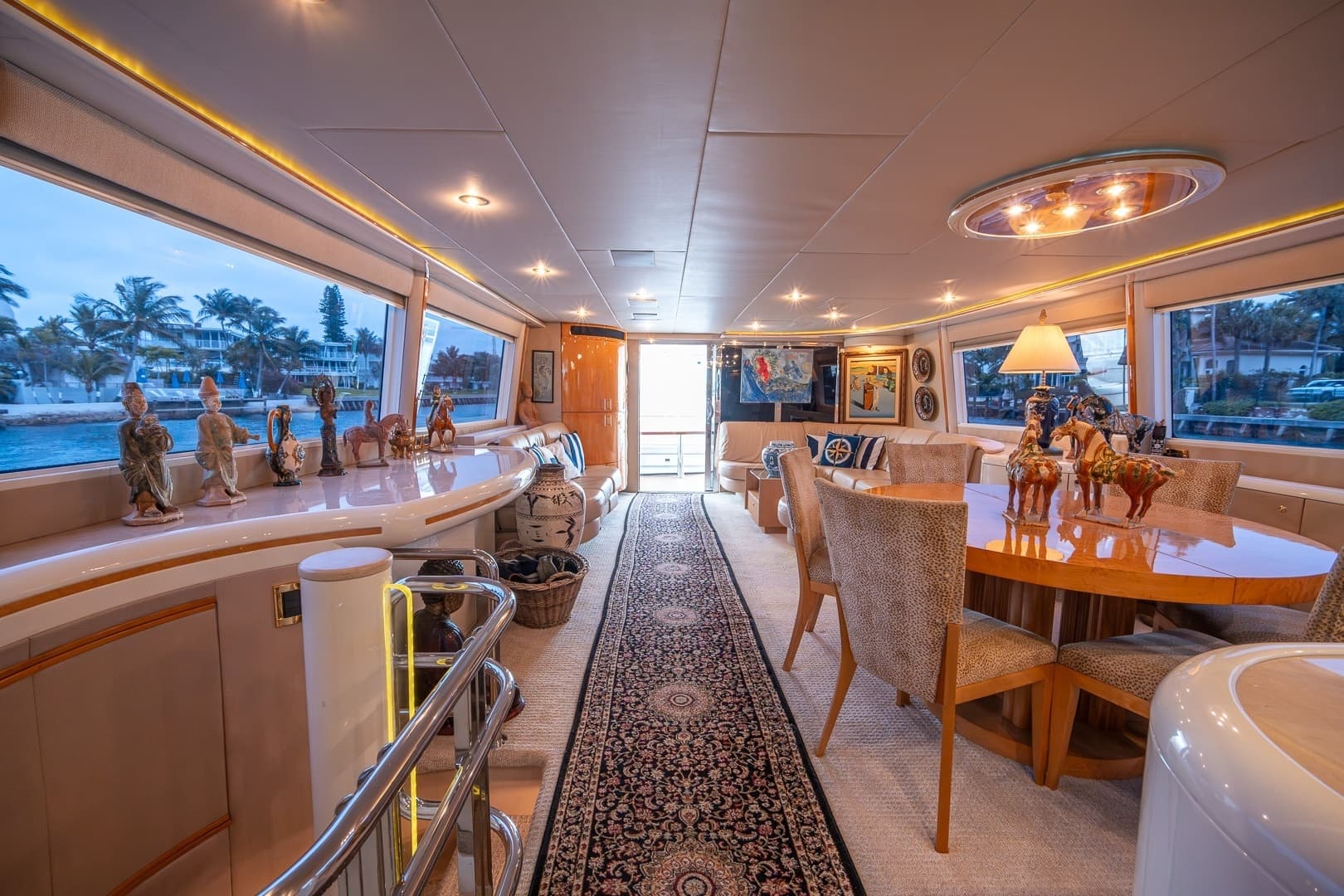 2000 Lazzara Yachts 76 Skylounge - Image 12