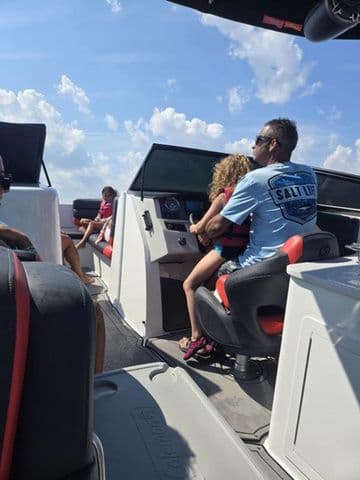 2025 Hurricane SunDeck 2690 OB - 45