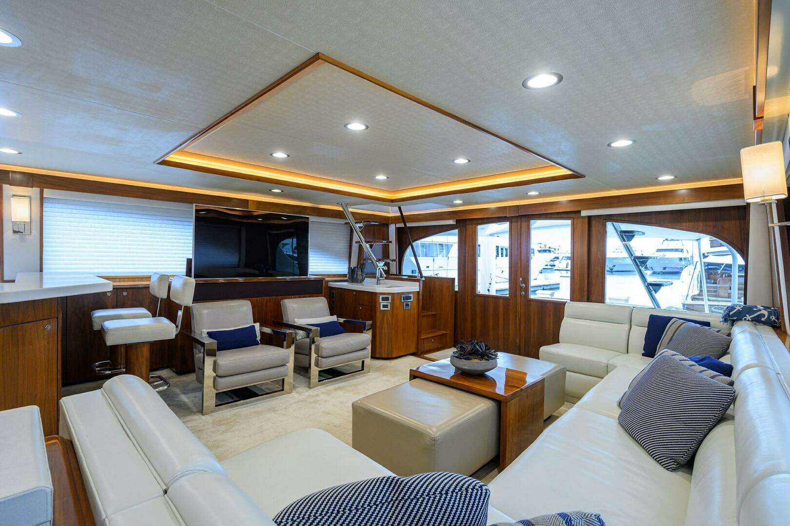 2017 Viking 92 Enclosed Bridge - Image 31
