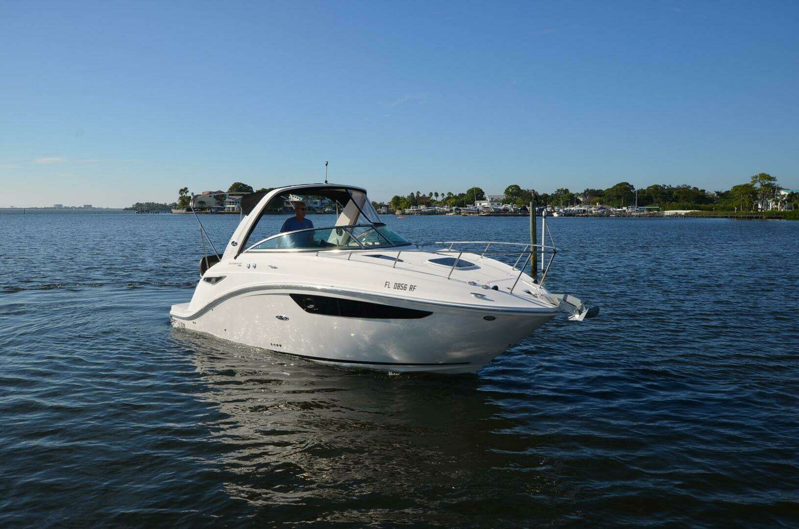2015 Sea Ray 260 Sundancer - Image 6
