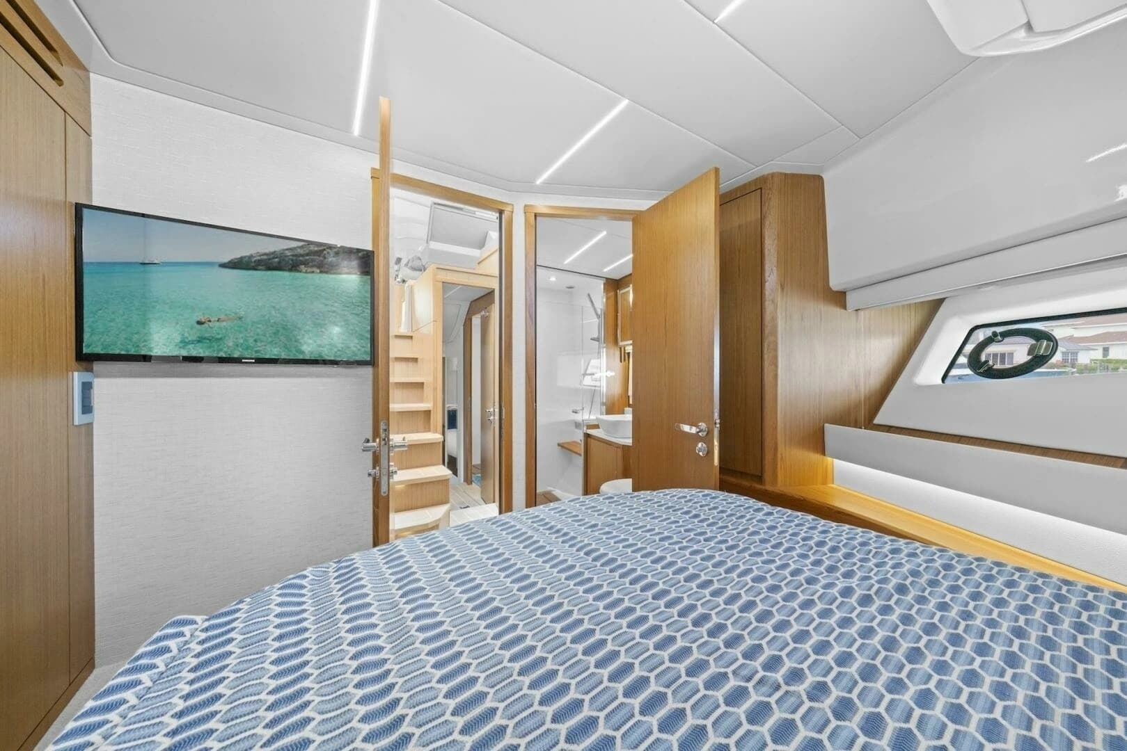 2023 Tiara Yachts EX 60 - Image 70