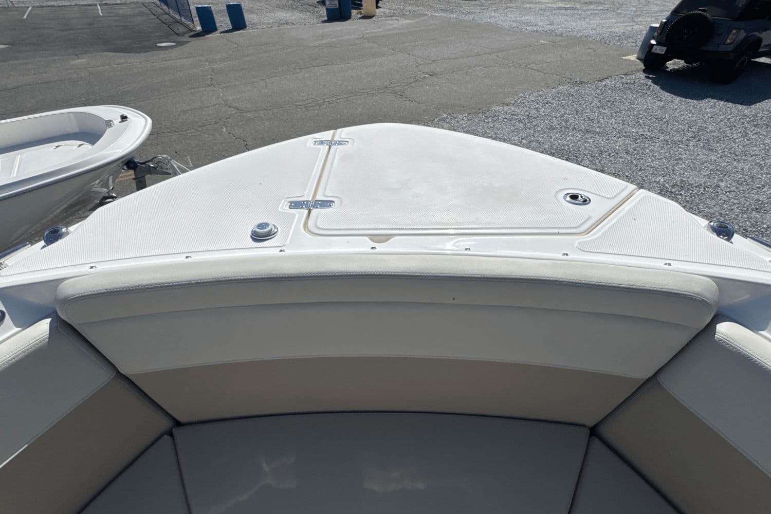 2026 Boston Whaler 240 Vantage - 32