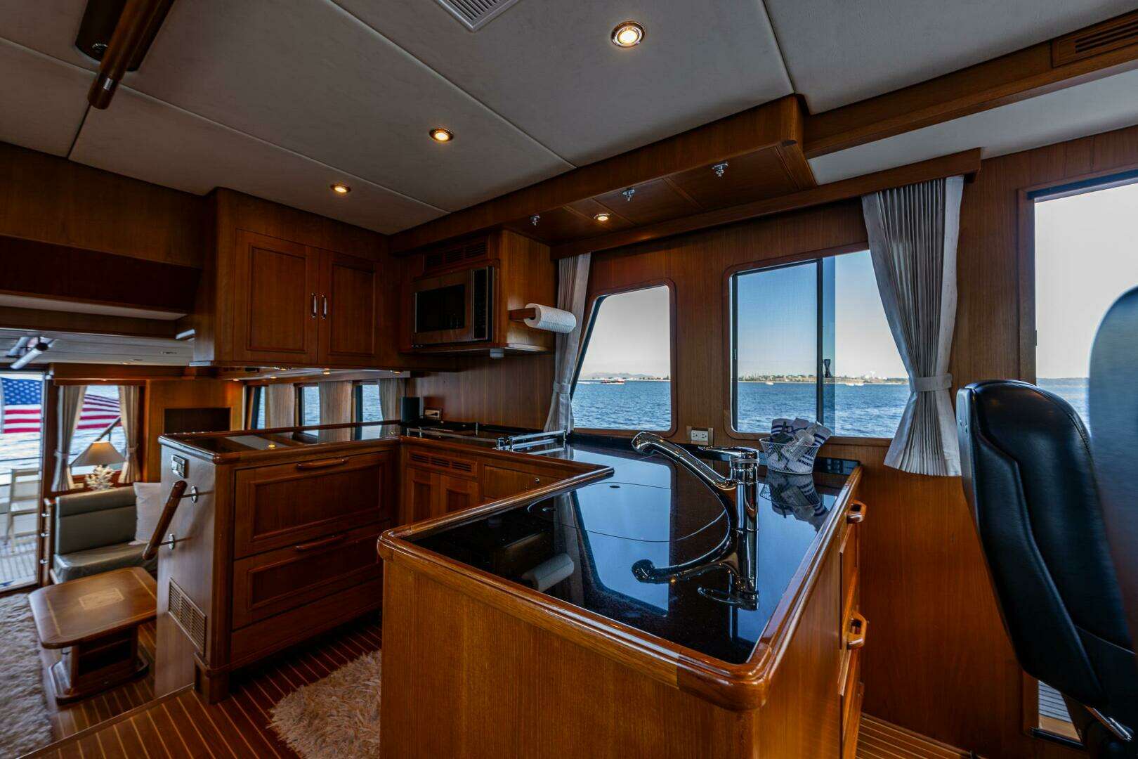 2007 Grand Banks 59 Aleutian Raised Pilothouse - Image 11