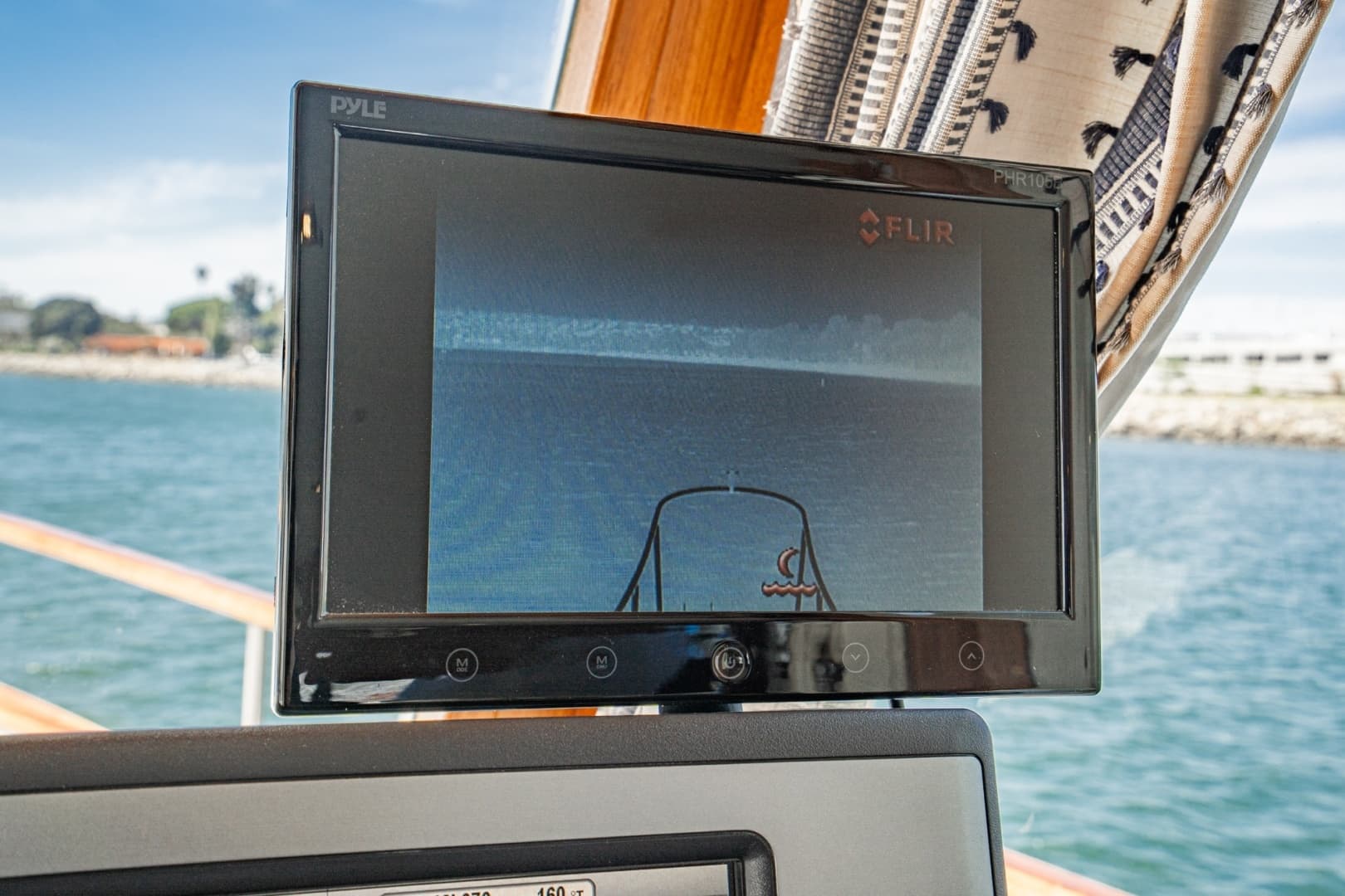 1987 Grand Banks 47 motoryacht - Image 27