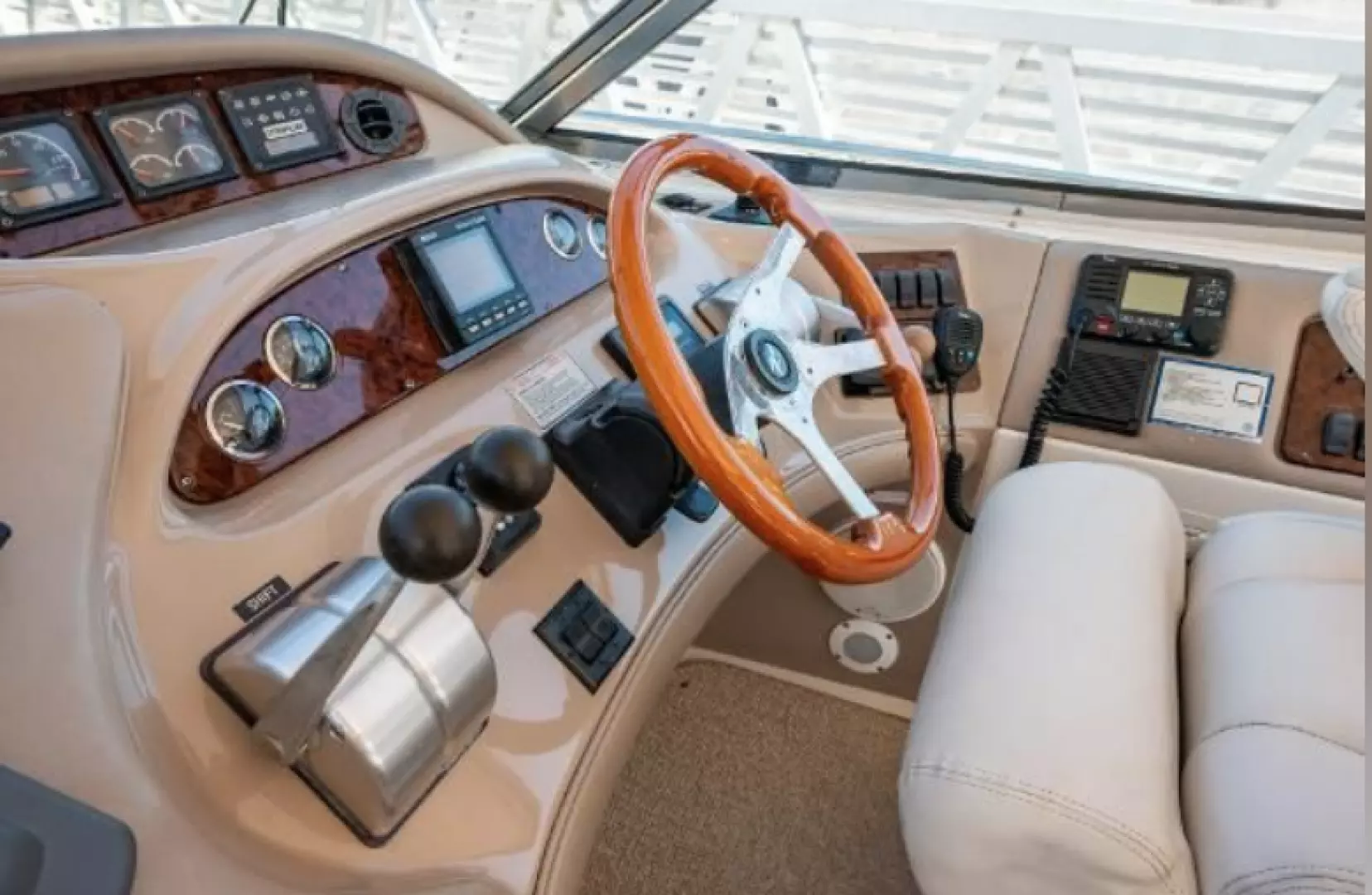 2000 Sea Ray 540 Sundancer - Image 11