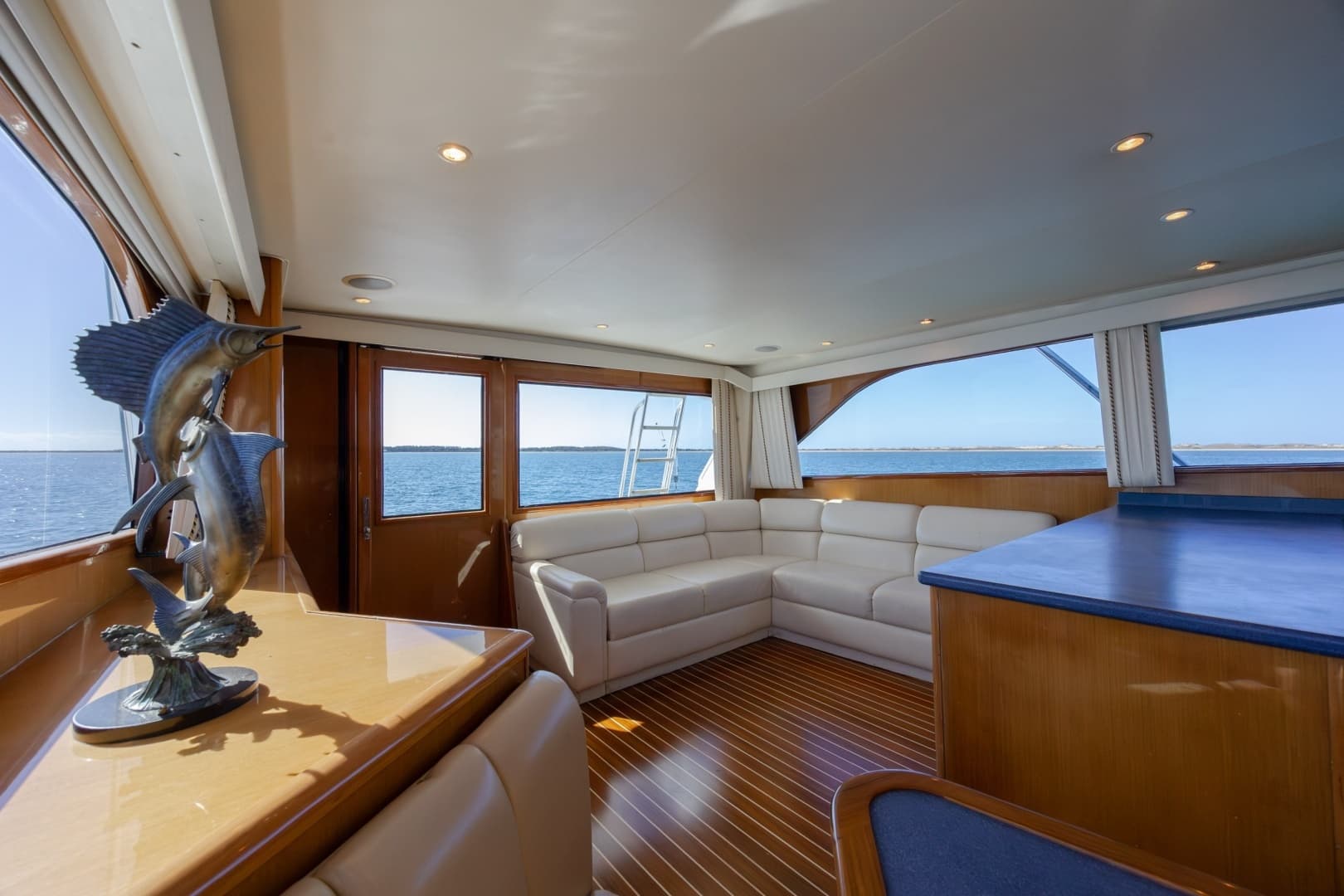2000 Viking 55 Convertible - Image 52
