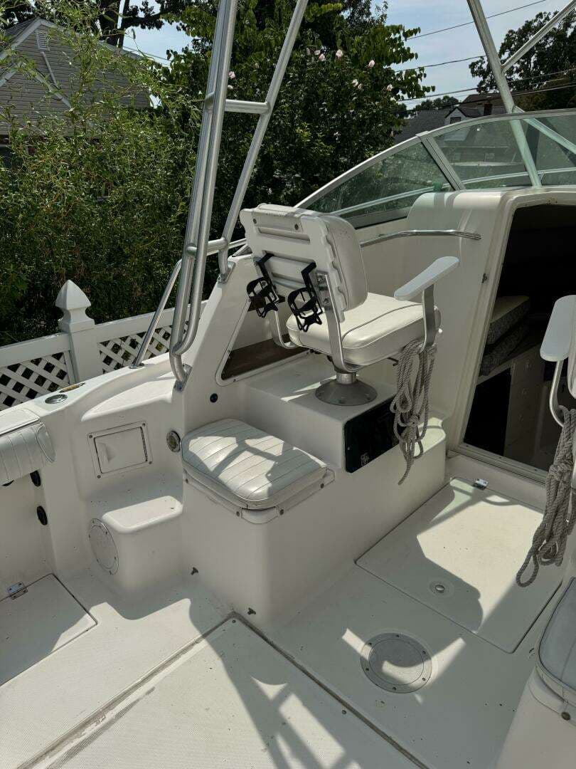 1999 Robalo 2640 - Image 31