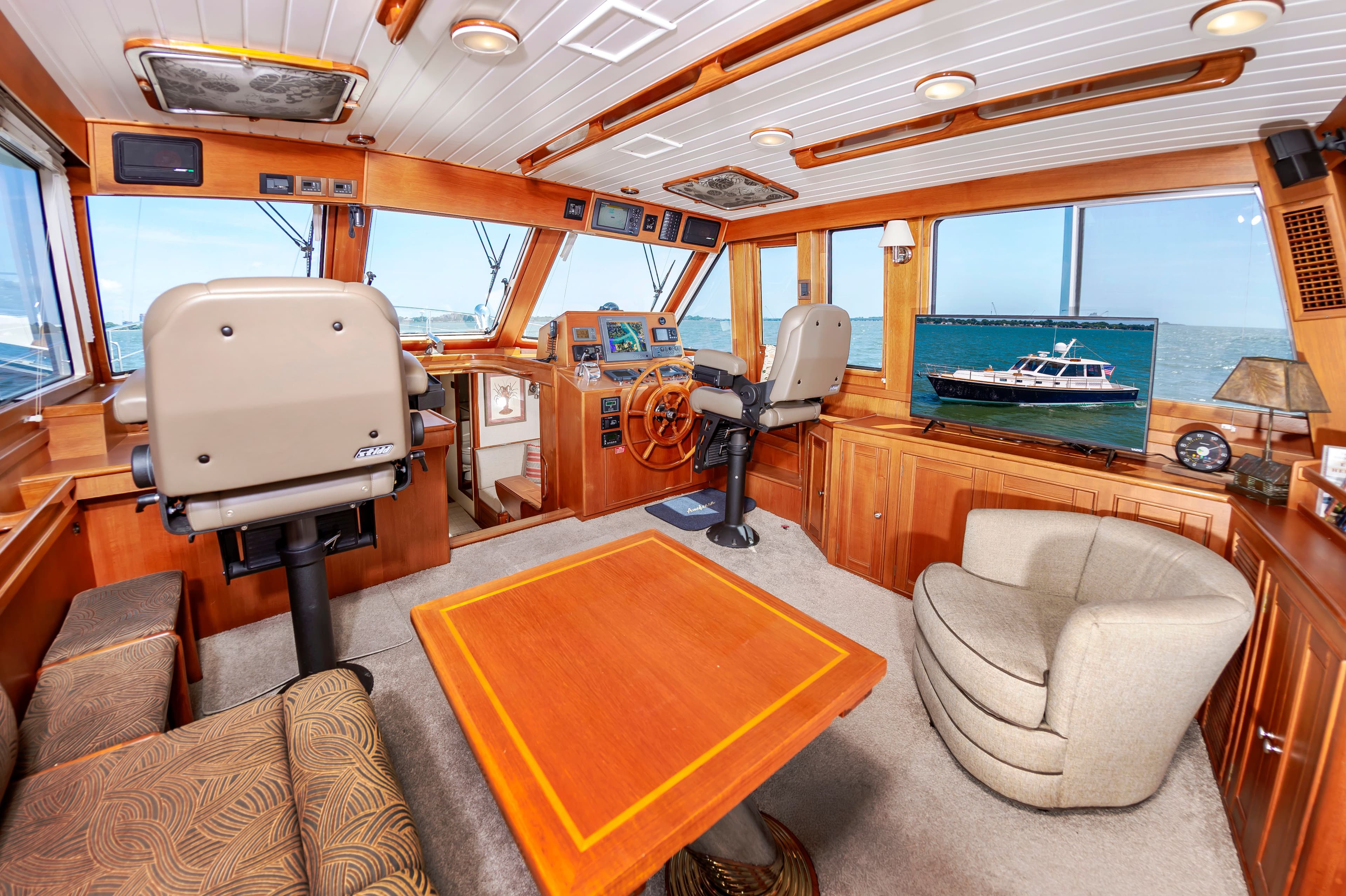 2005 Grand Banks 49 Eastbay SX w/Side Door - 15