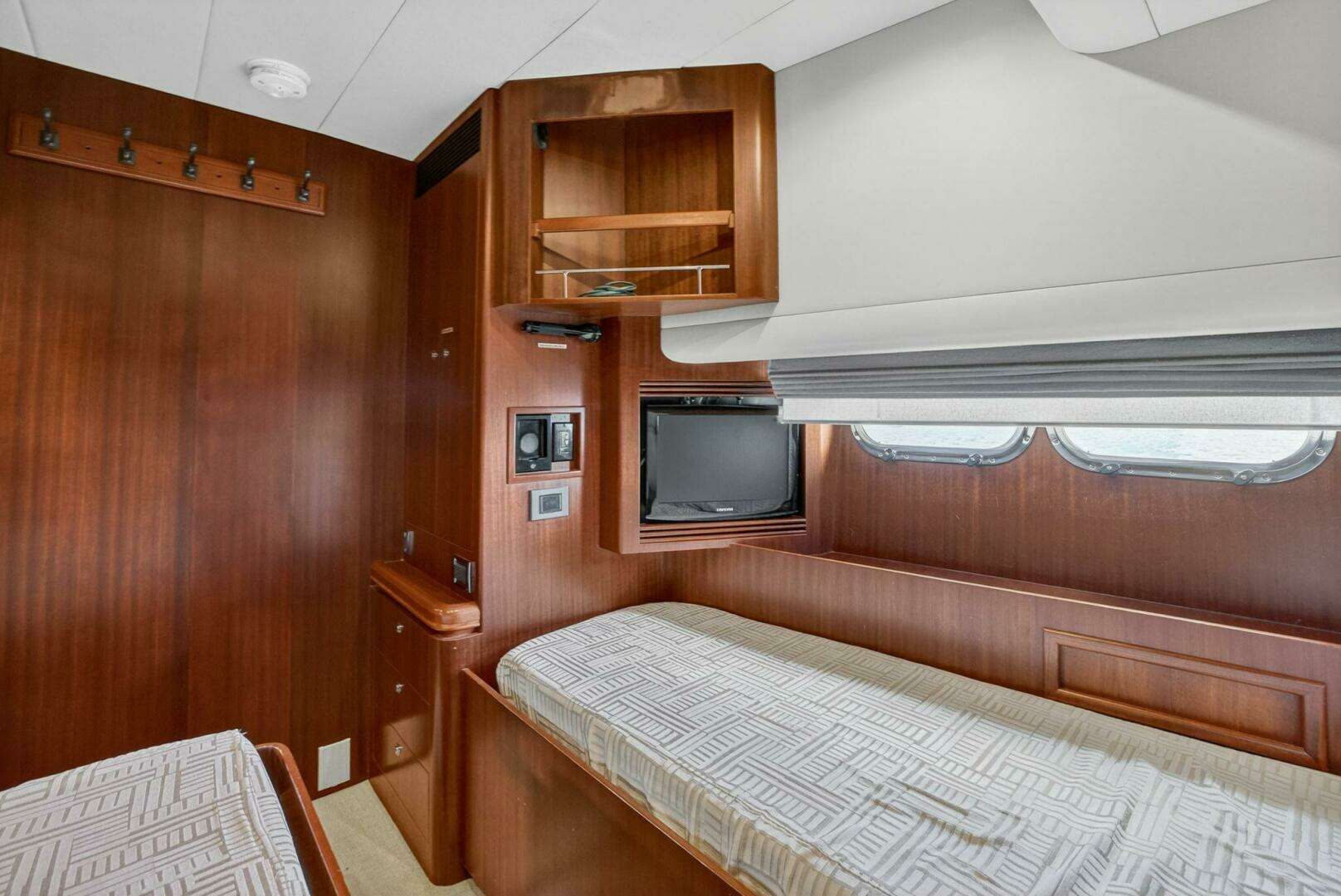 2009 Horizon — - Image 29
