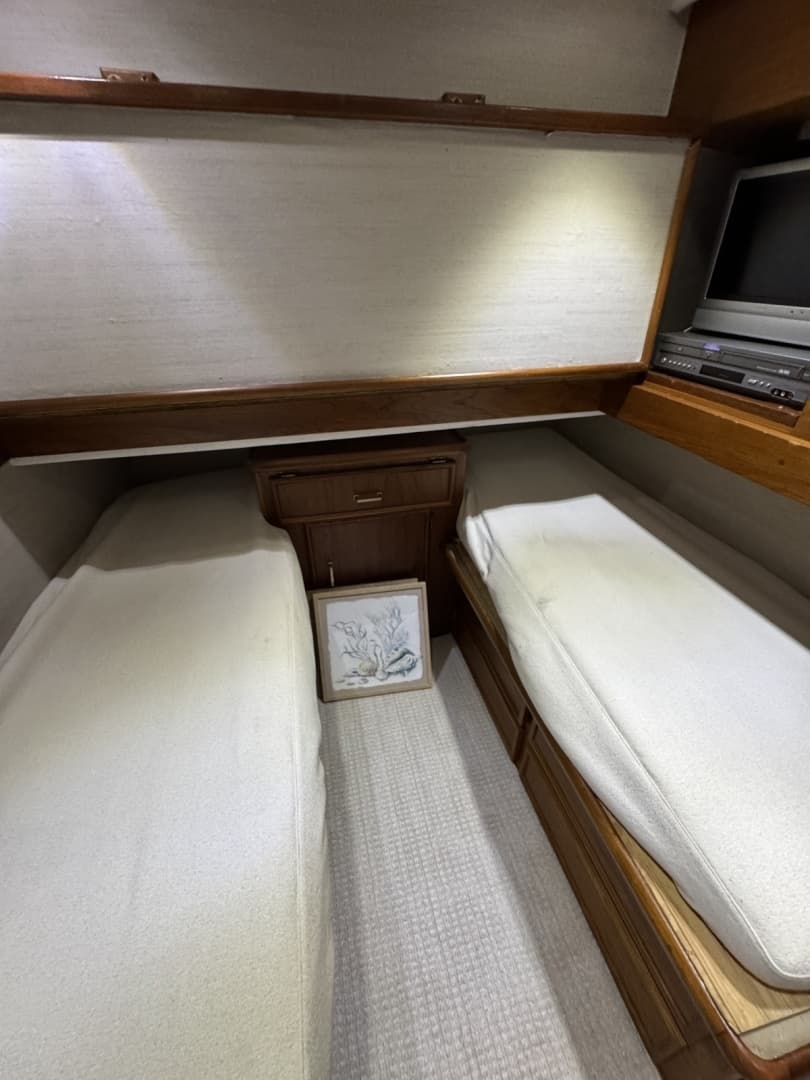 1988 Ocean Yachts 44 SS - Image 33