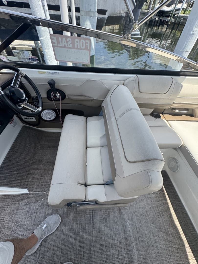 2014 Formula Bowrider - Image 19