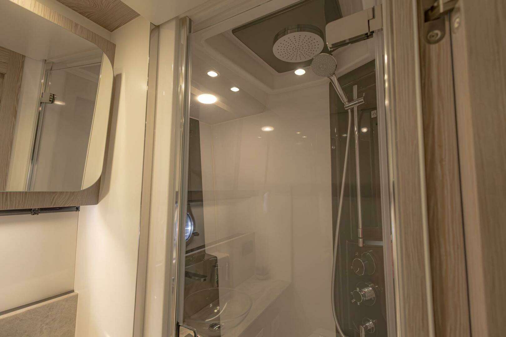 2023 Azimut S6 Sport-Fly - Image 32