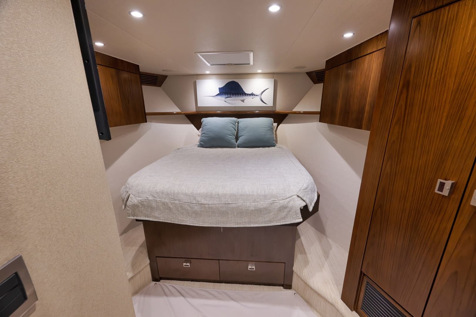 2015 Viking Enclosed Bridge - Image 41
