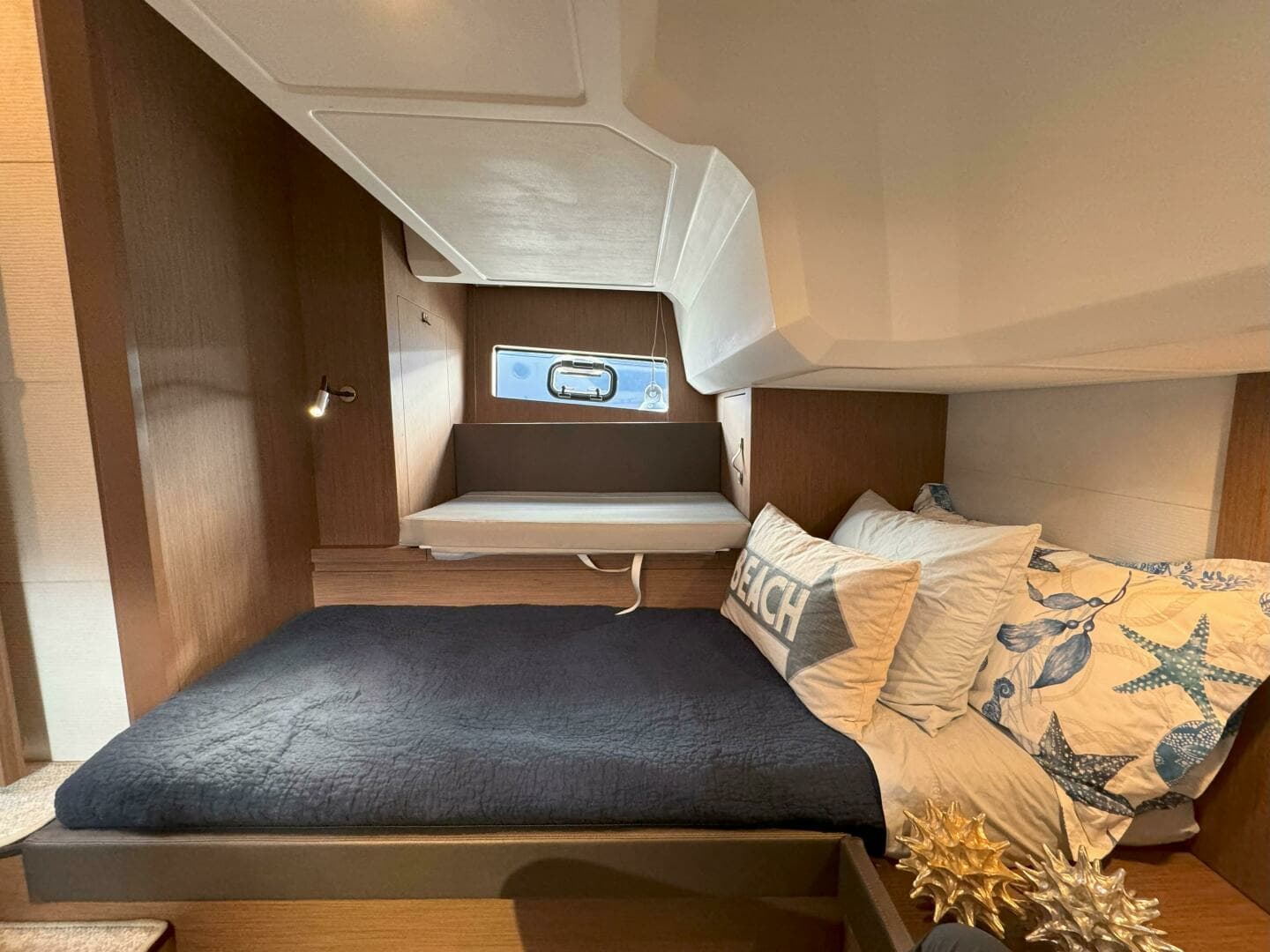 2021 Beneteau Gran Turismo 40 - Image 18