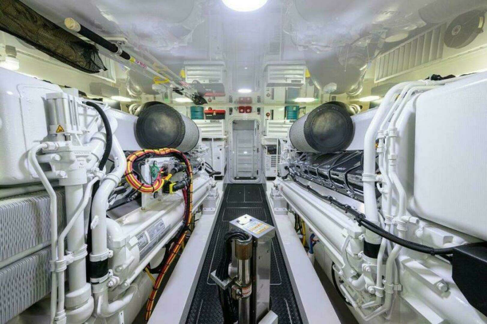 2020 Viking 72 Convertible - Image 44