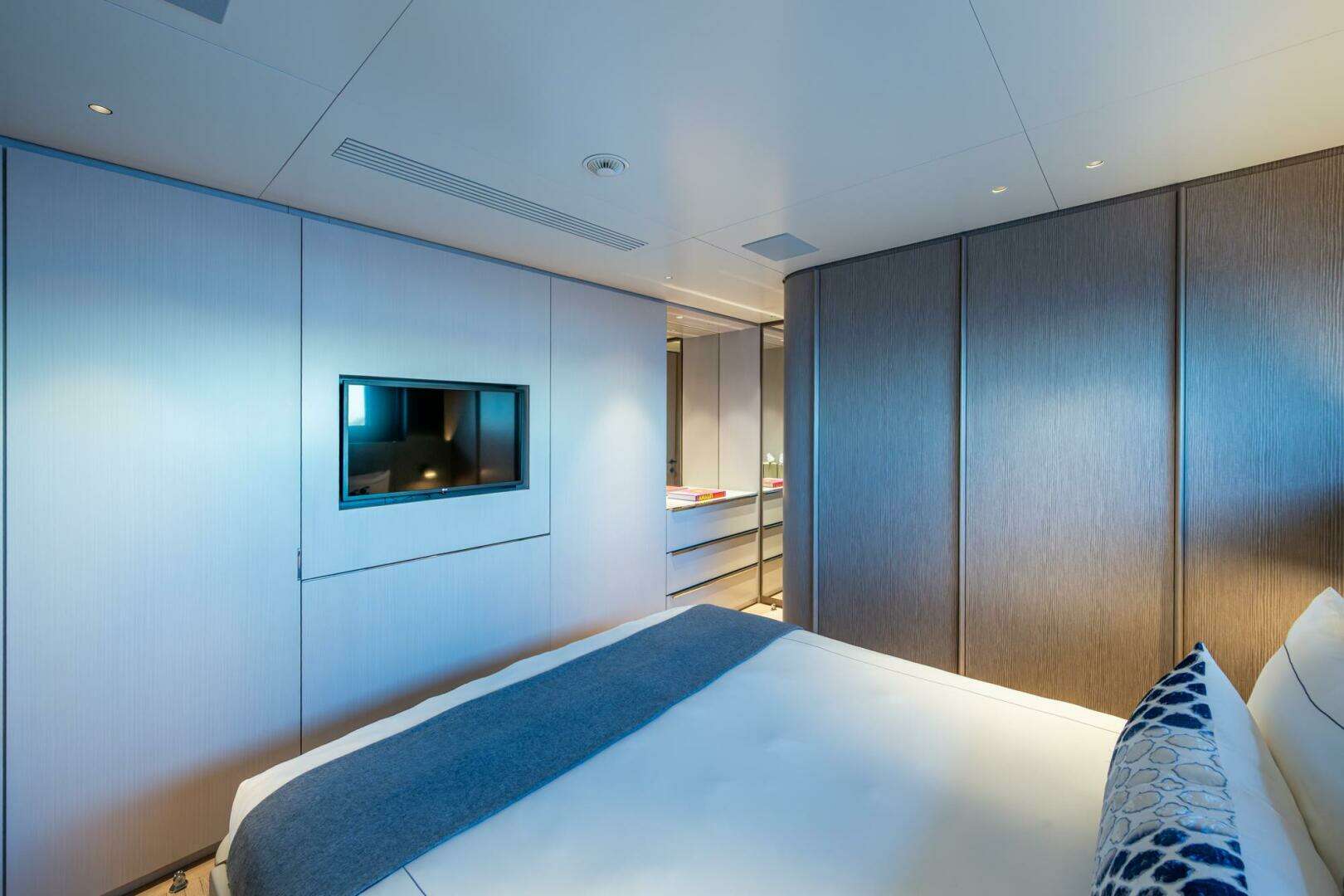 2023 Benetti 34M OASIS - Image 82