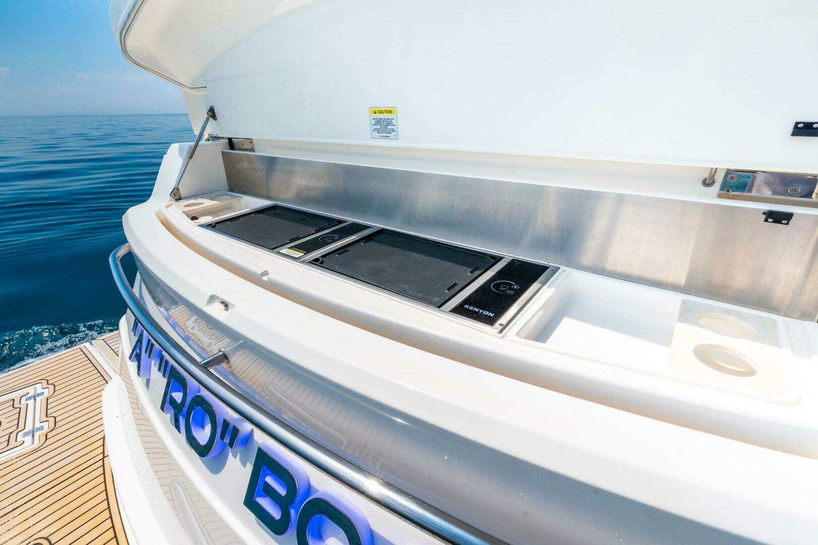 2019 Riviera 4800 Sport Yacht - Image 53