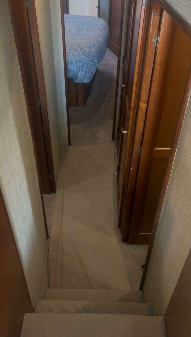 1998 Ocean Yachts 53 Convertible - Image 17