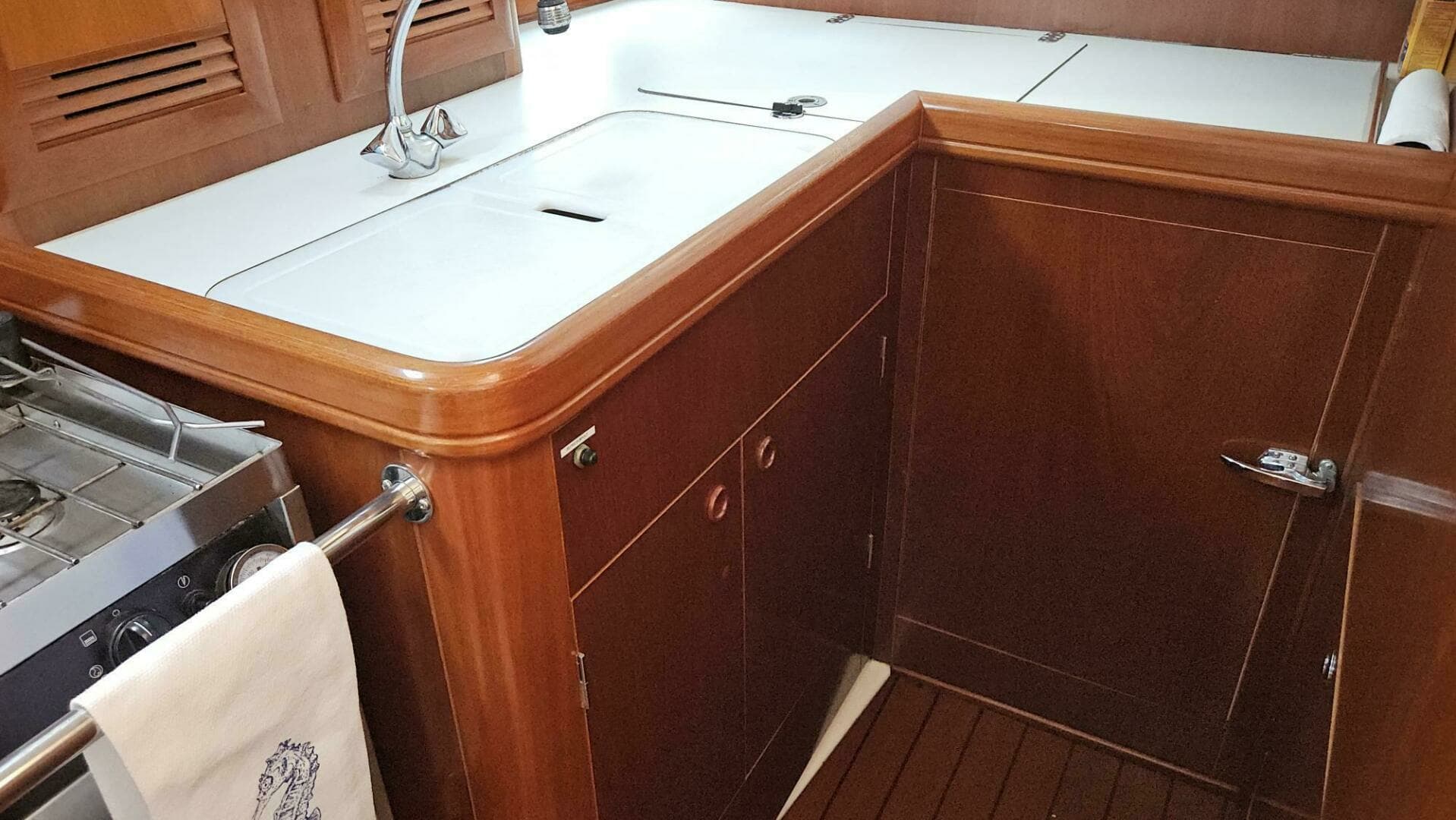 2002 Beneteau Limited Edition 411 - Image 8