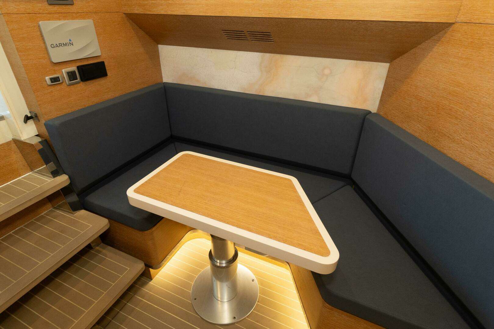 2020 Scout 530LXF - Image 35