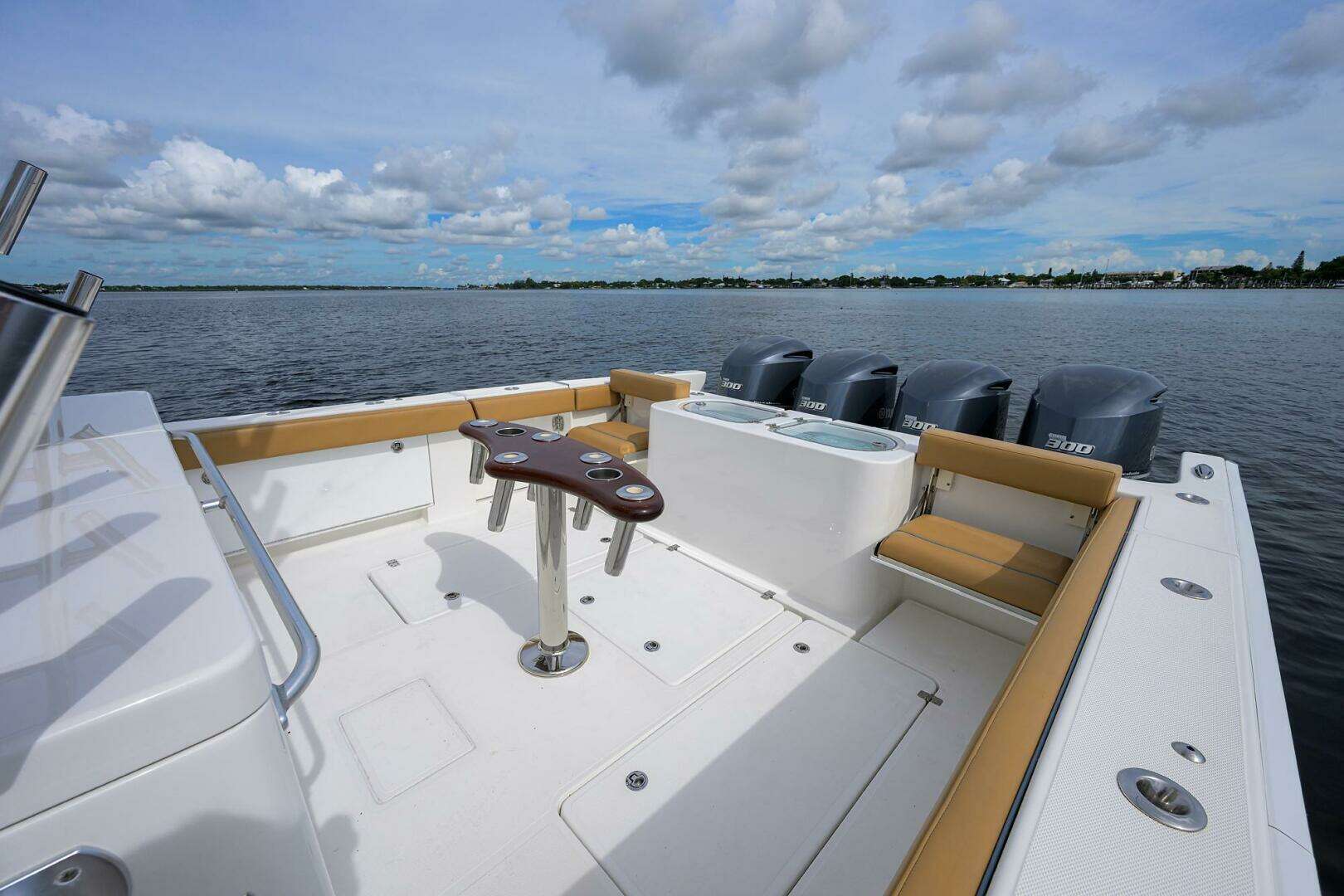2018 Buddy Davis 42 Center Console - Image 30