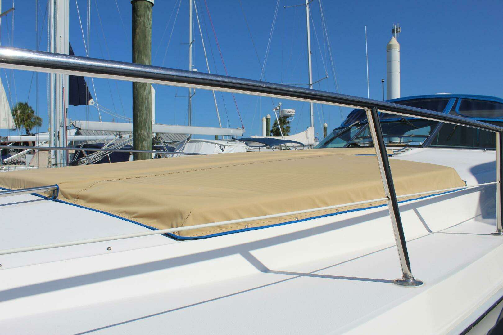 1996 Sea Ray 500 Sundancer - Image 12