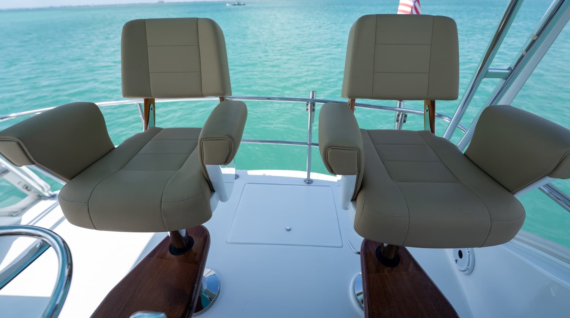 2000 Hatteras 50 Convertible - Image 39