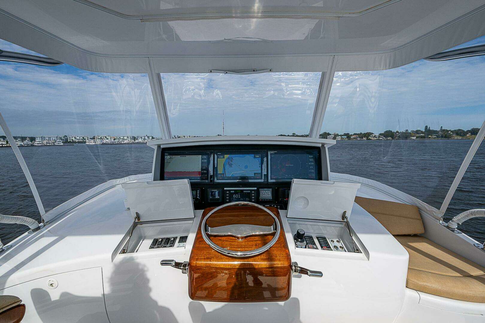 2017 F&S Cusotm Express Sportfish - Image 10