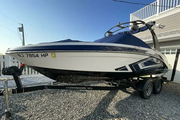 2016 Chaparral 223 Vortex - Image 1