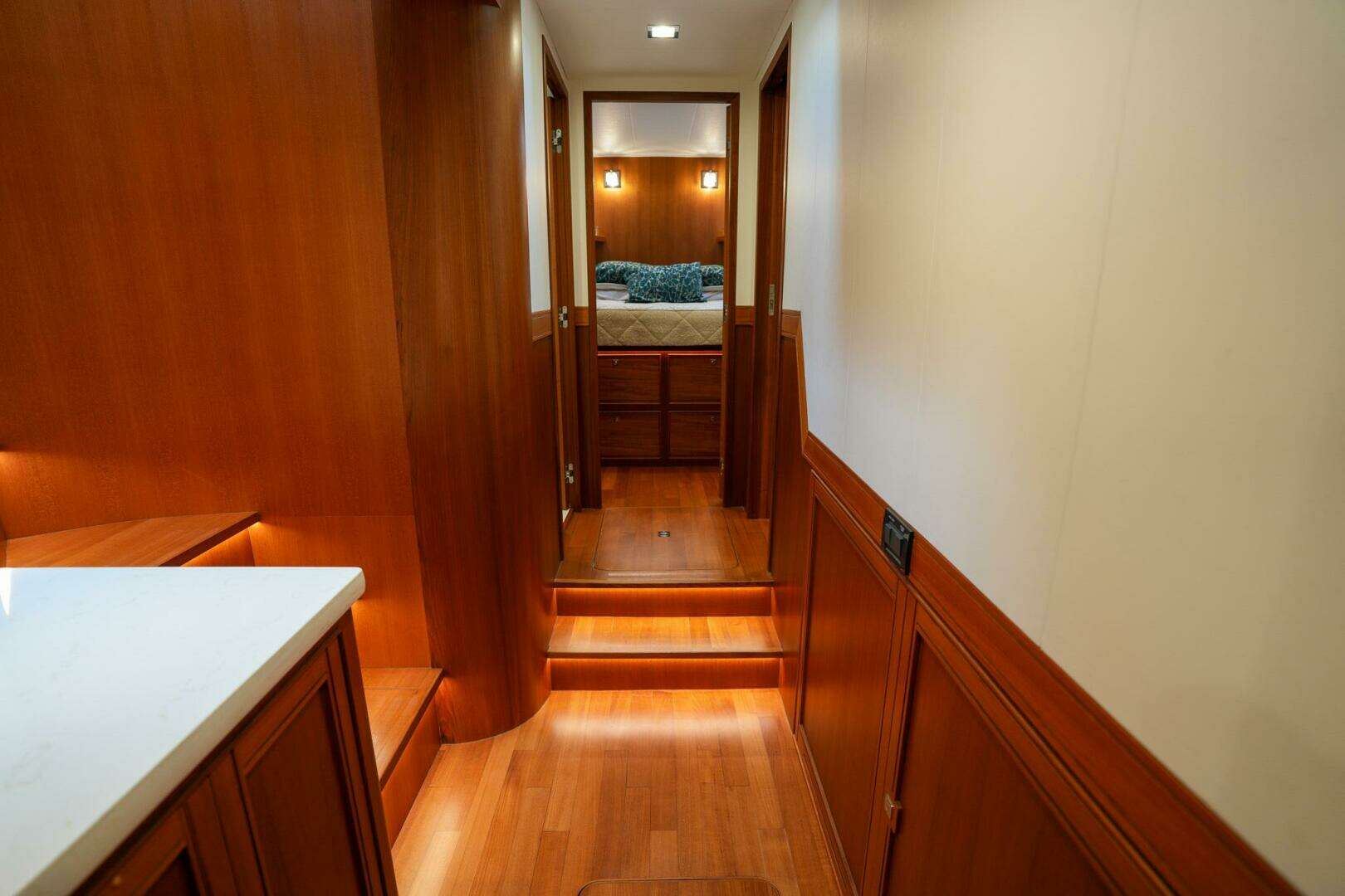 2022 Marlow Explorer 62E-CB - Image 32