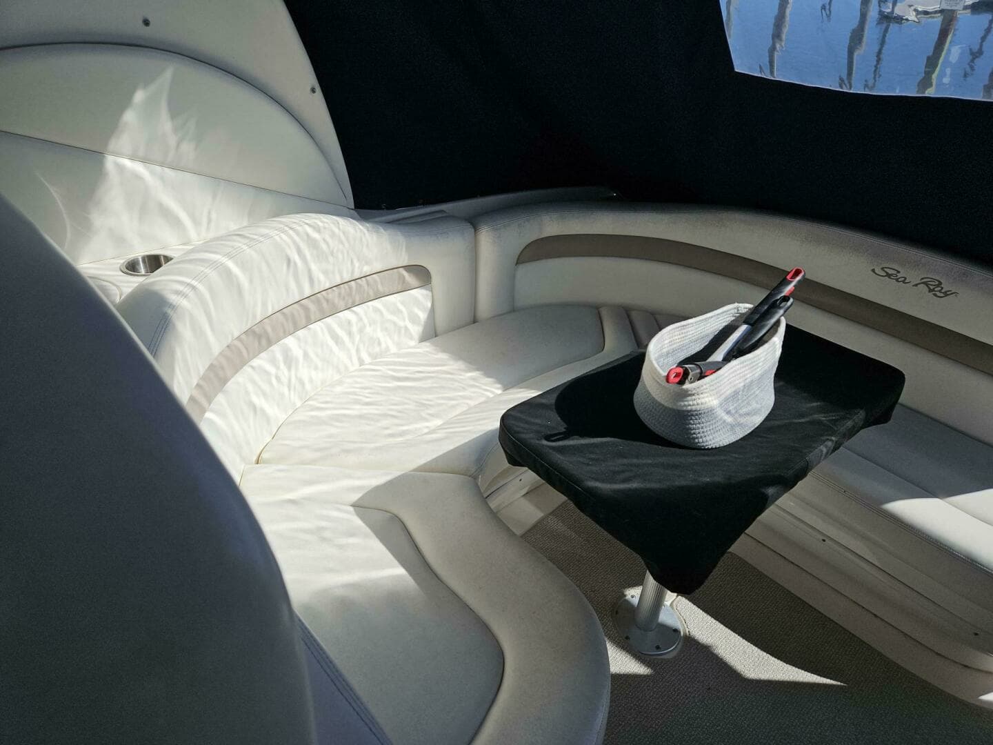 2004 Sea Ray 320 - Image 23