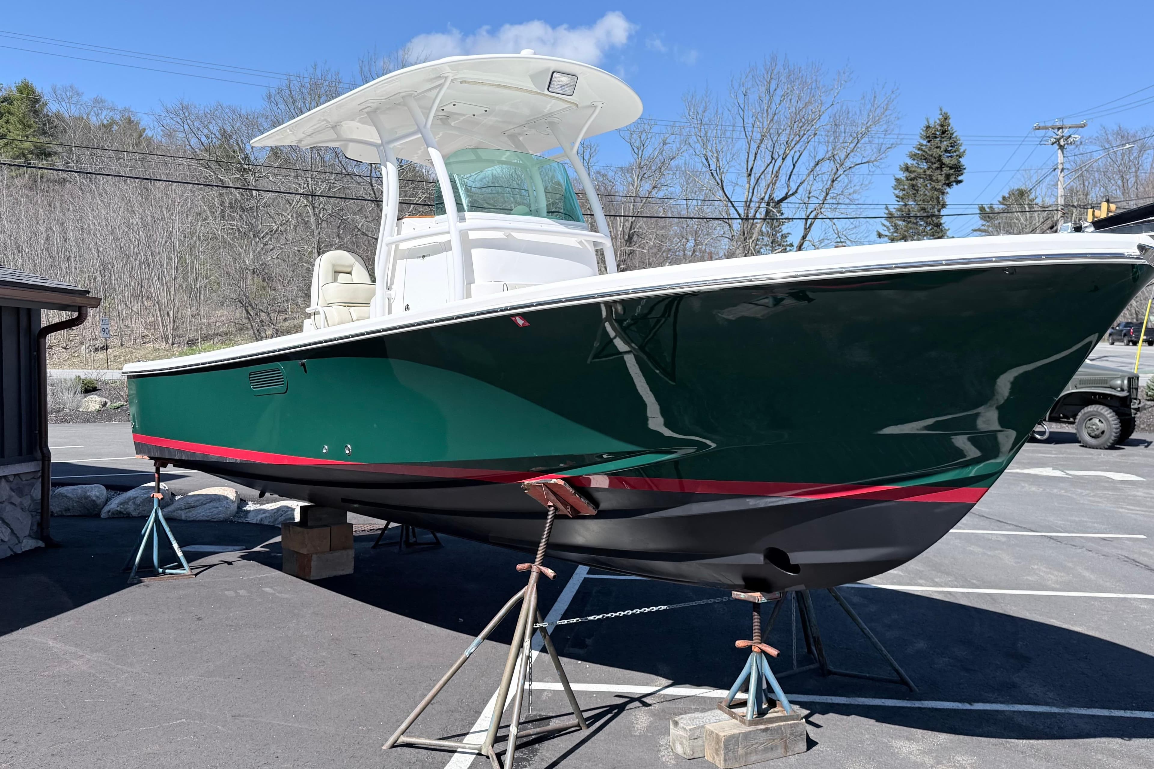 2008 Hunt Yachts Surfhunter 25 Center Console