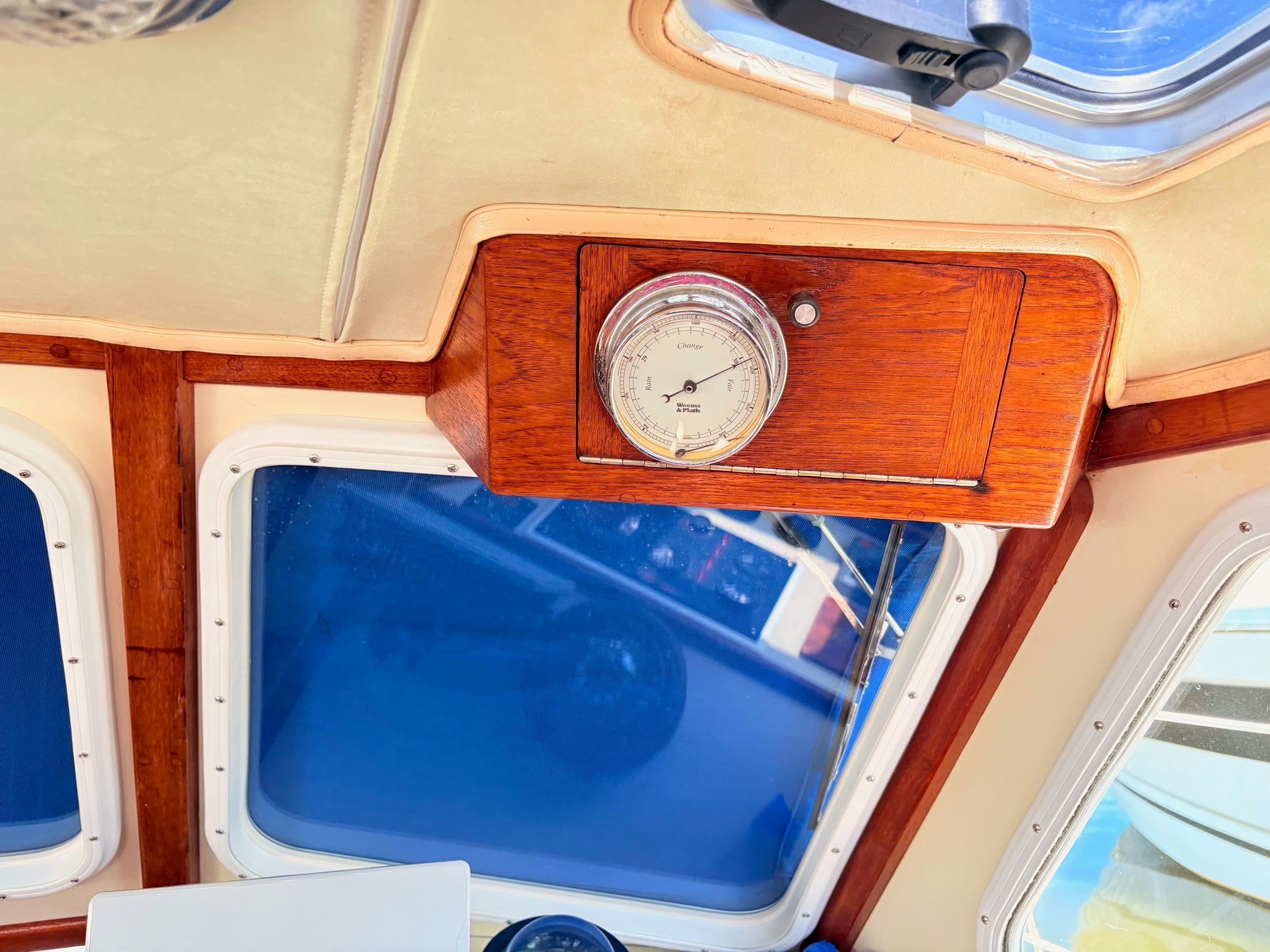 1995 Pacific Seacraft Pilothouse 32 - 35