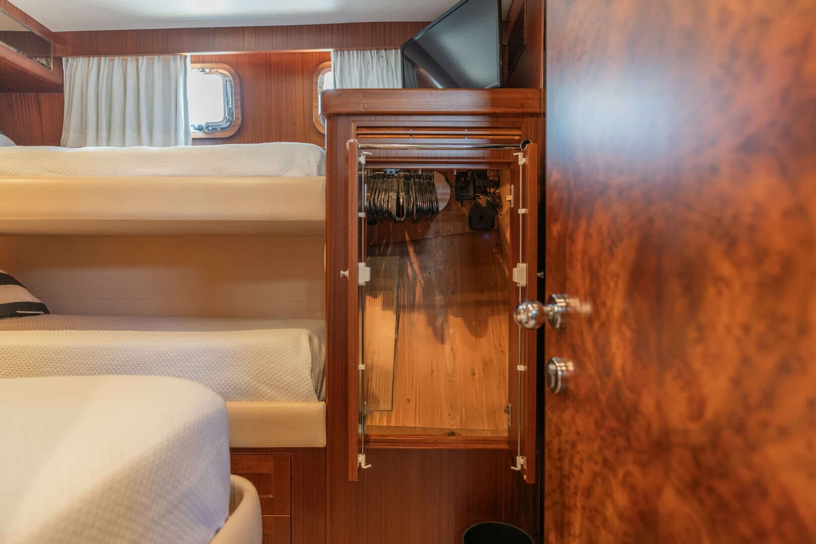 2013 Ocean Alexander 65 PILOTHOUSE - Image 52