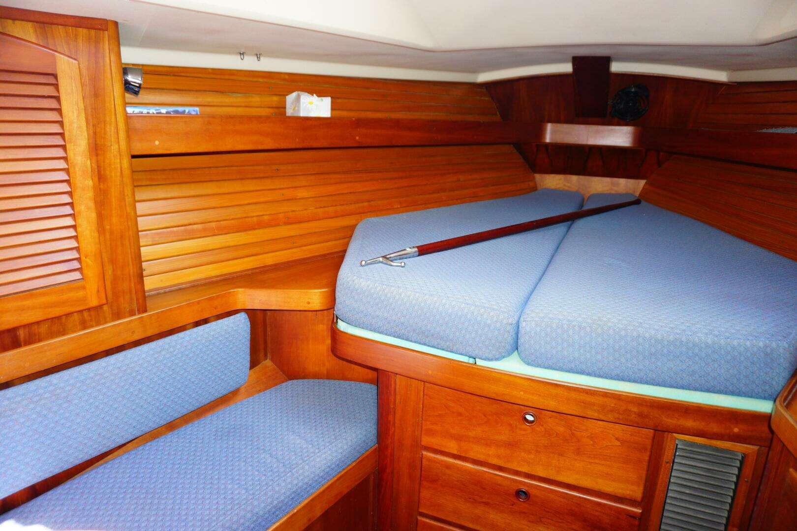 1998 Sabre 402 - Image 25