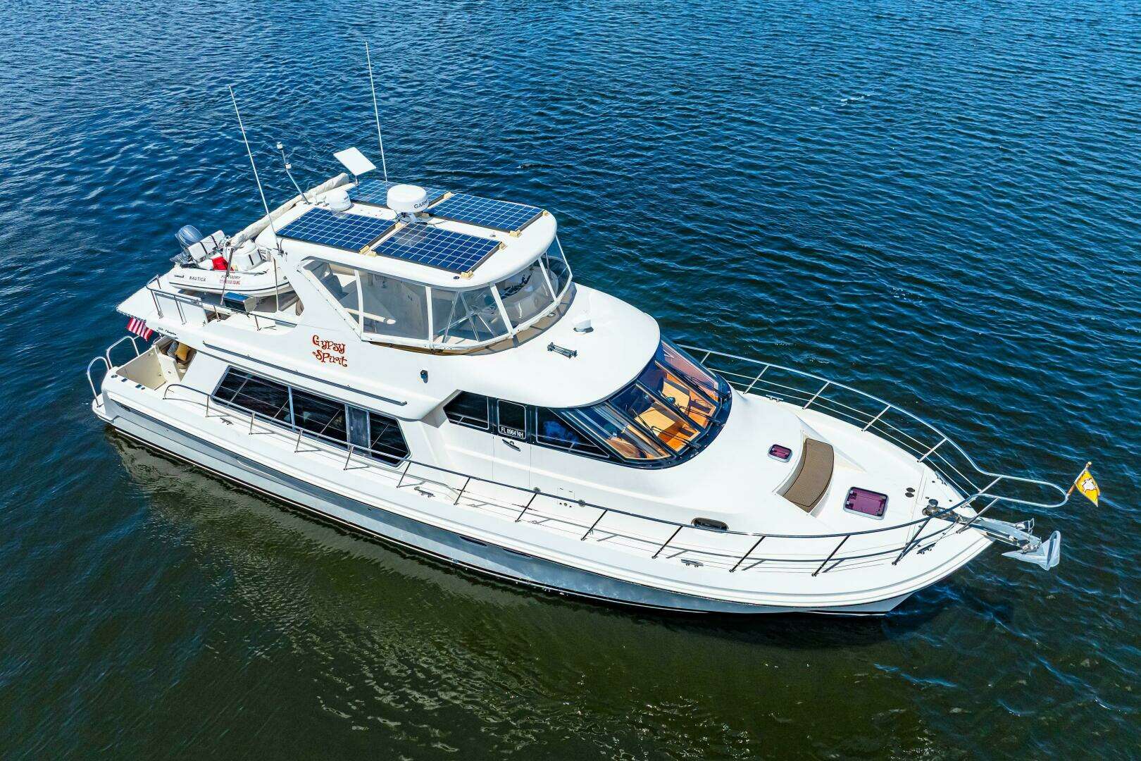 2007 Hampton 558 Pilothouse - Image 13