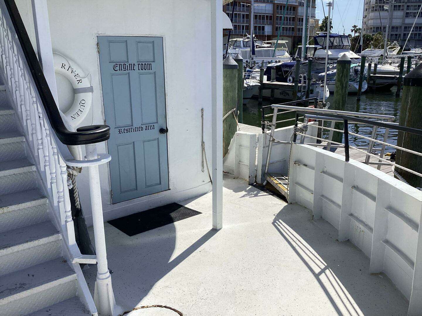 1984 Commercial Vinette 99 Paddle Wheel - Image 60